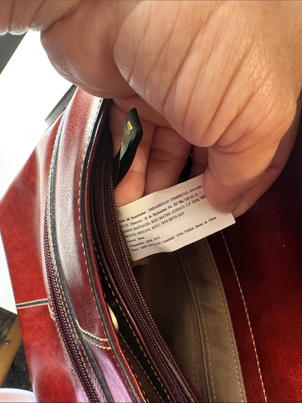 Gucci Brown Leather Messenger Bag with Front Zip Pocket - Picture 7 of 13